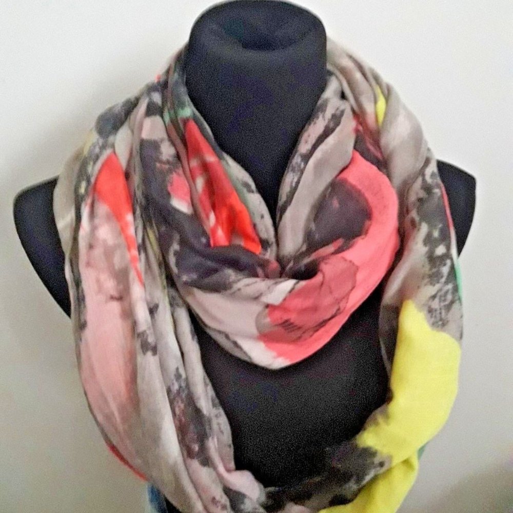 Women's Beautiful Infinity Floral Print Scarf RIKKA